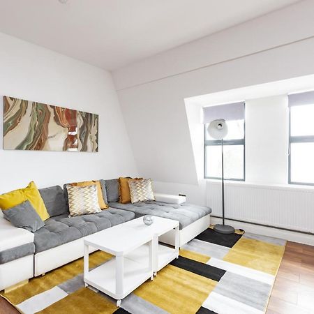 메이드스톤 Manhattan Heights 아파트 외부 사진